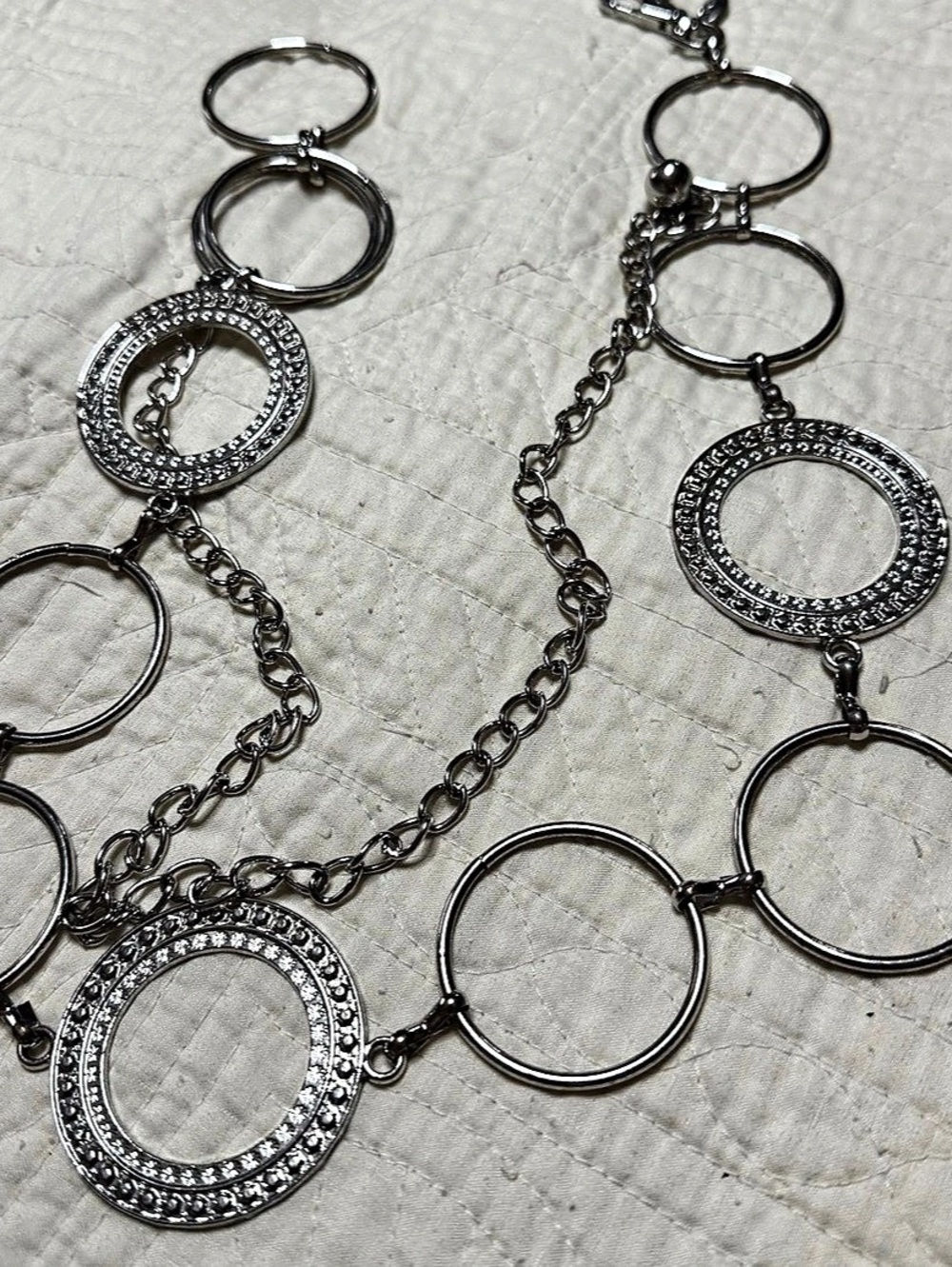 Multi-Ring Chain Belt in Silver